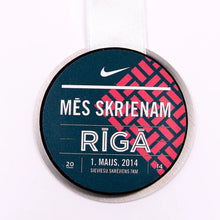 Load image into Gallery viewer, Bespoke metal acrylic medal for runners_Awards and medal Studio