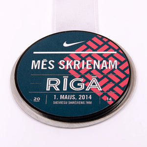 Bespoke metal acrylic medal for runners_Awards and medal Studio 2