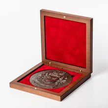 Load image into Gallery viewer, Custom design wood box for coins